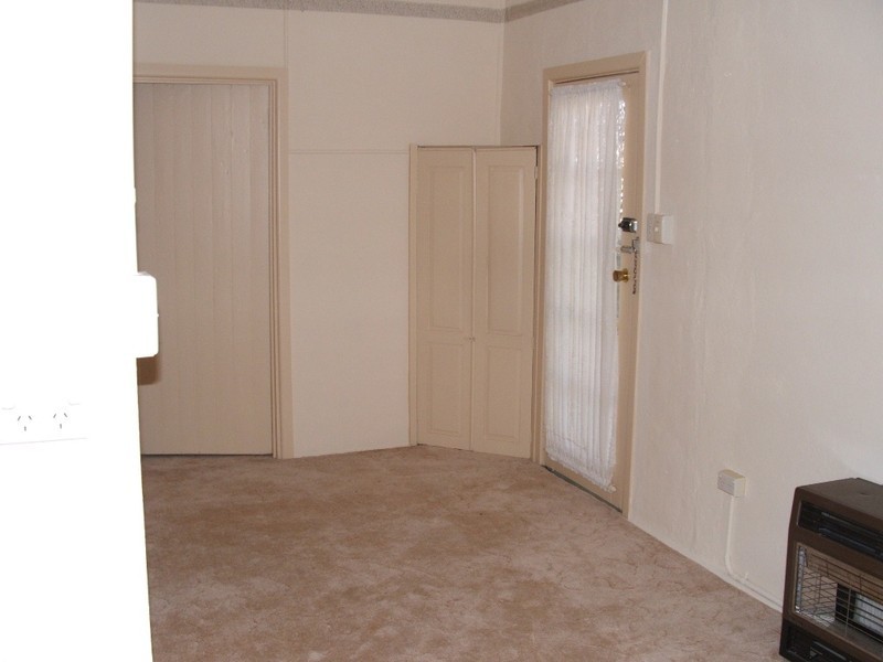 2/4 Hill St, Bathurst NSW 2795