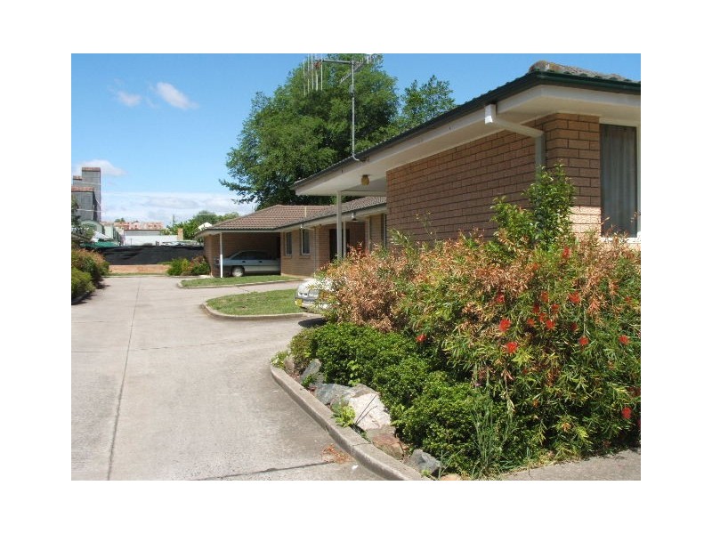 2/23 Havannah Street, Bathurst NSW 2795