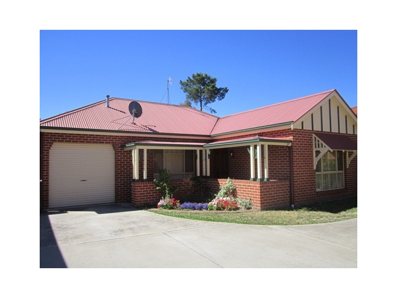 4/67  Rocket, Bathurst NSW 2795