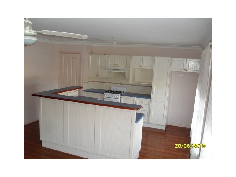 2 Hassall Gr, Kelso NSW 2795