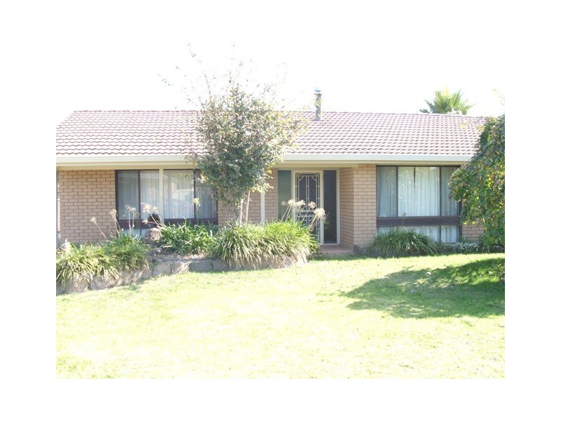 17 Ranken Street, Eglinton NSW 2795