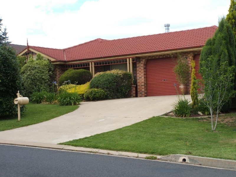 30 Opperman Way, Bathurst NSW 2795