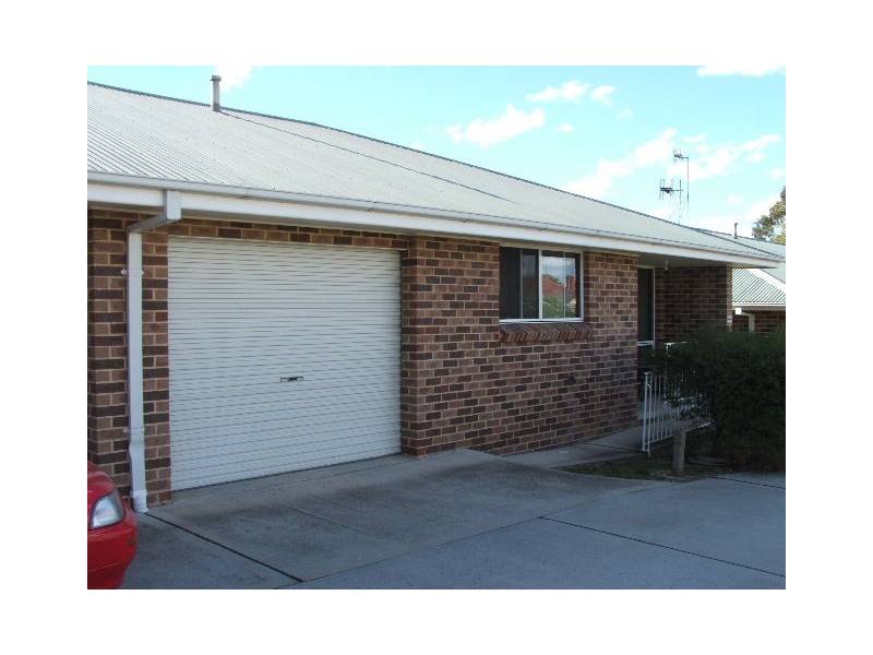 2/307 Howick, Bathurst NSW 2795