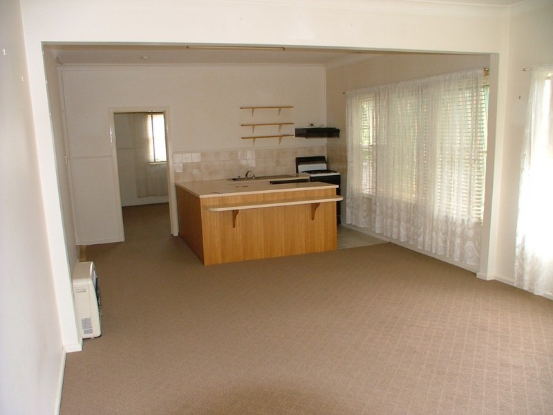 21A  Park St, Eglinton NSW 2795