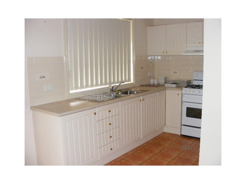 1/147 Seymour, Bathurst NSW 2795