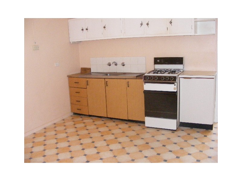 2/207 Hope, Bathurst NSW 2795