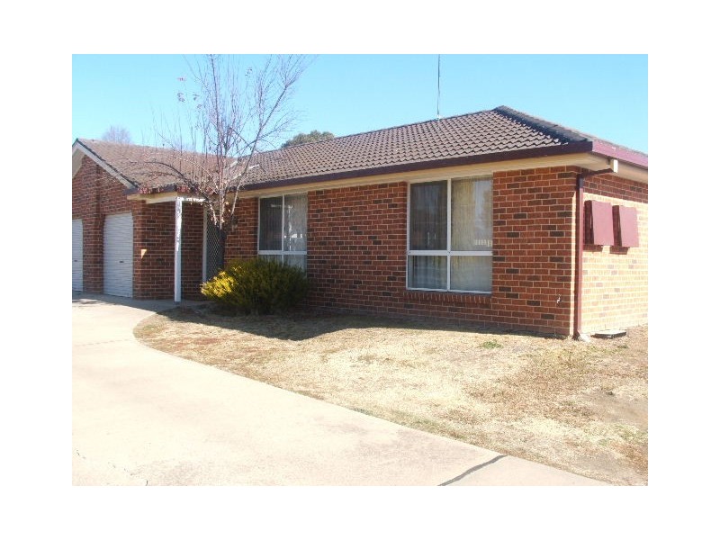 1/44 Lambert, Bathurst NSW 2795