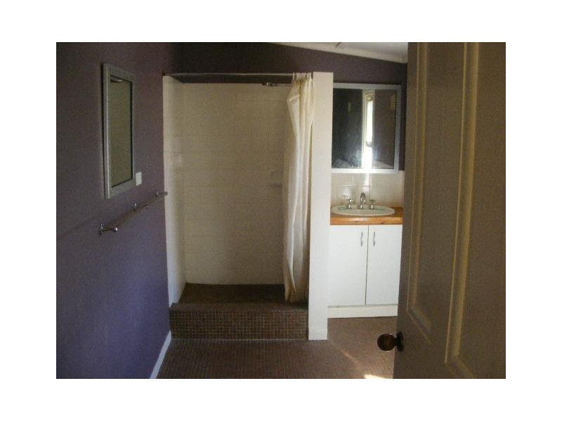 76B PIPER, Bathurst NSW 2795