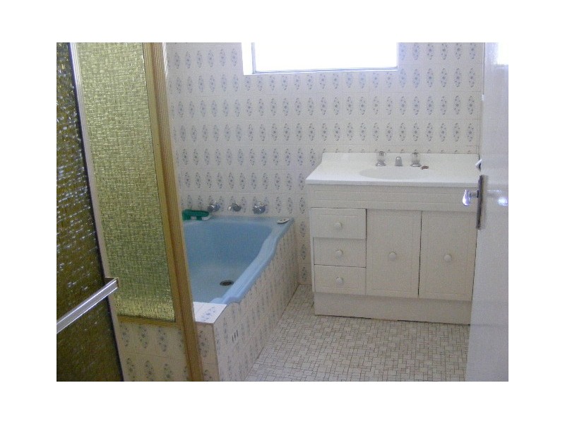 2/339 Howick St, Bathurst NSW 2795