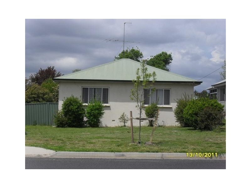 324 Peel St, Bathurst NSW 2795
