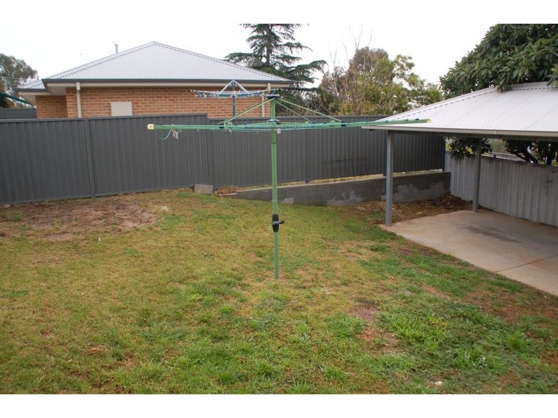 17 West St, Bathurst NSW 2795