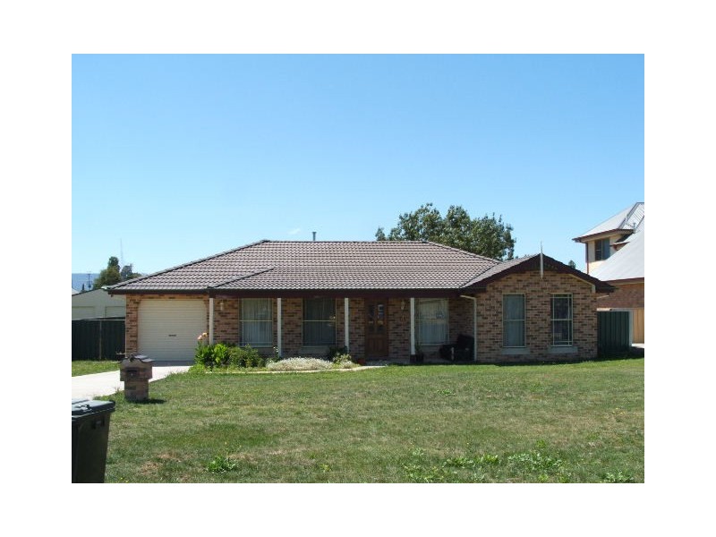 17 Locke St, Raglan NSW 2795