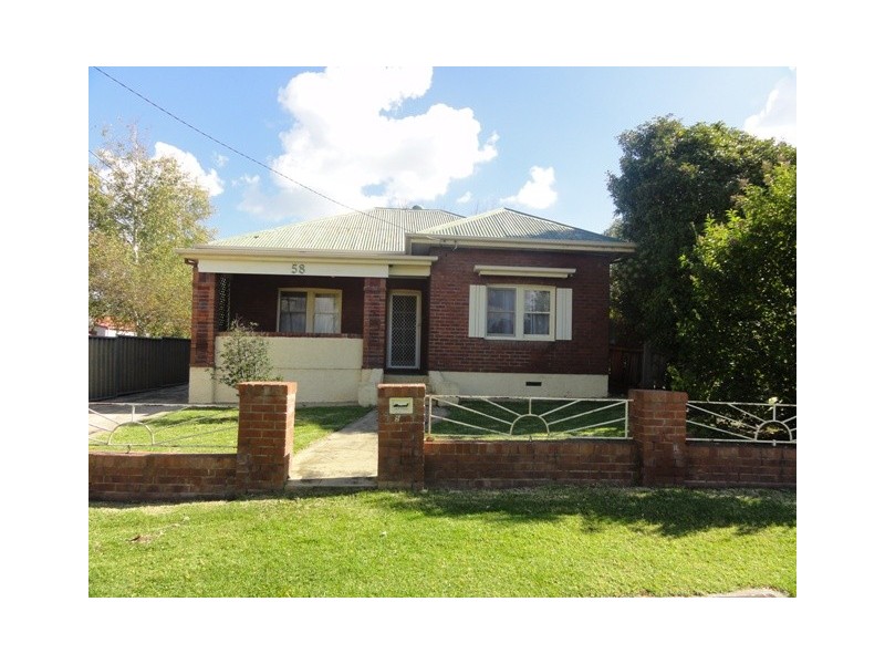58 Lambert, Bathurst NSW 2795