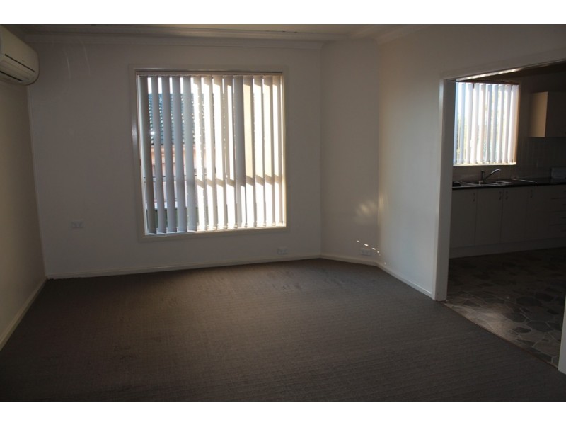 6 Esrom Street, West Bathurst NSW 2795