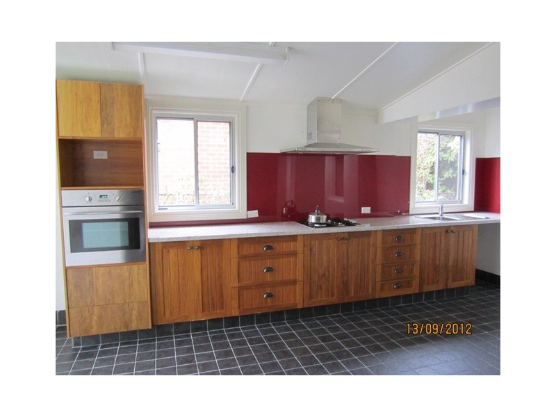 102 Durham St, Bathurst NSW 2795