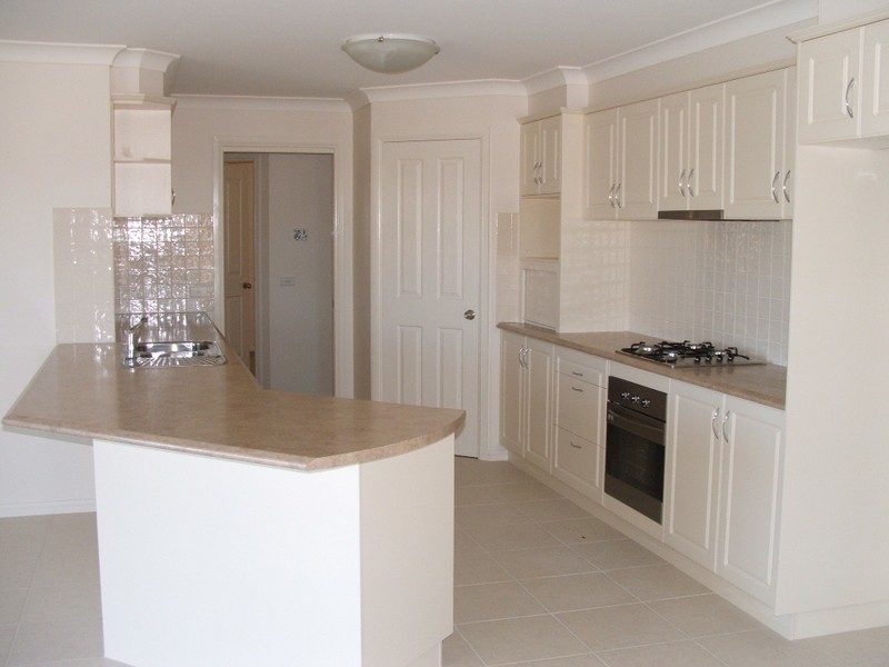 15 Jarrah Court, Kelso NSW 2795