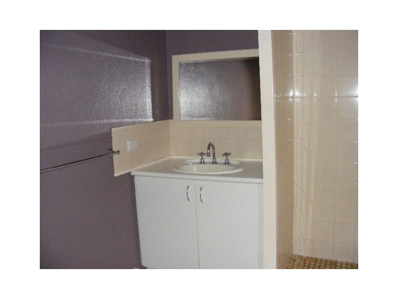 76A Piper St, Bathurst NSW 2795