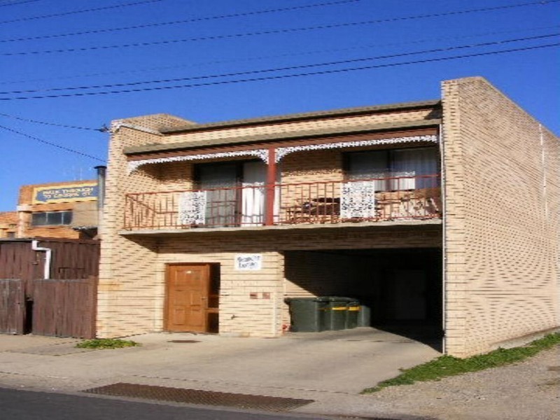 2/119  George, Bathurst NSW 2795
