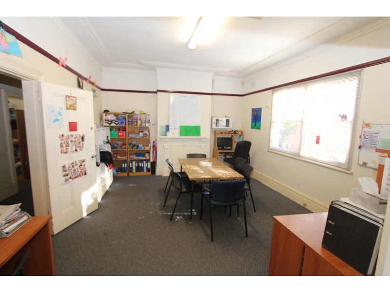 86 Bentinck Street, Bathurst NSW 2795