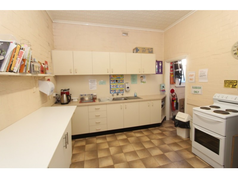 86 Bentinck Street, Bathurst NSW 2795