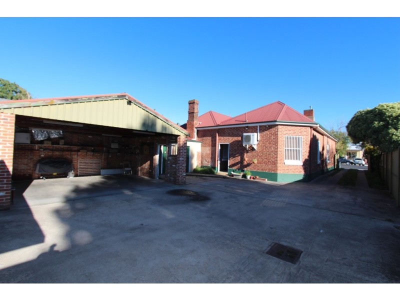 86 Bentinck Street, Bathurst NSW 2795