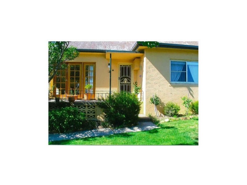 18 Annesley St, Bathurst NSW 2795
