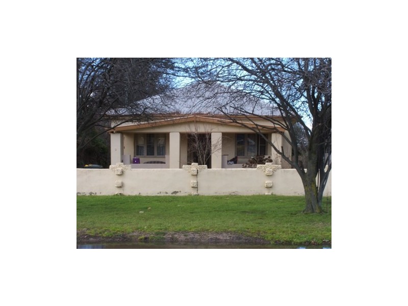 9 Baillie St, Bathurst NSW 2795