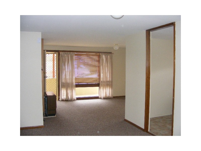 10 Larson, Bathurst NSW 2795