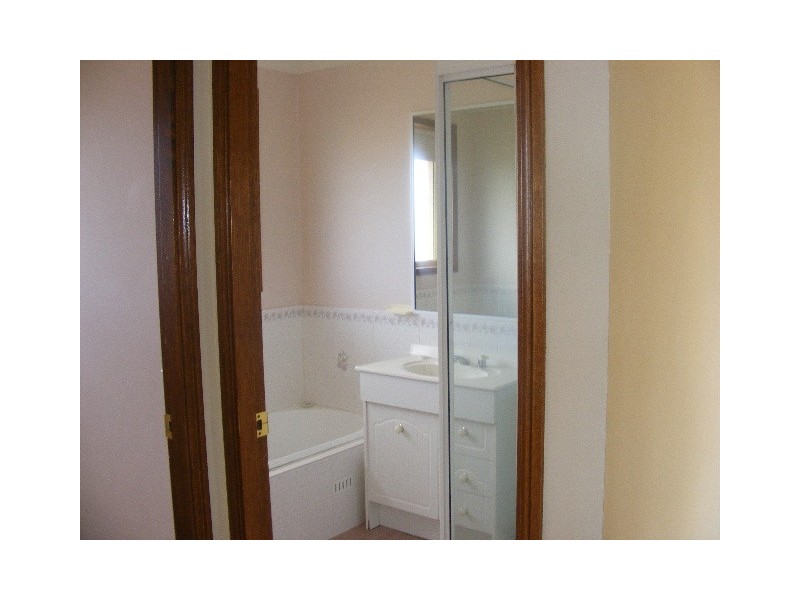 45 Opperman, Bathurst NSW 2795