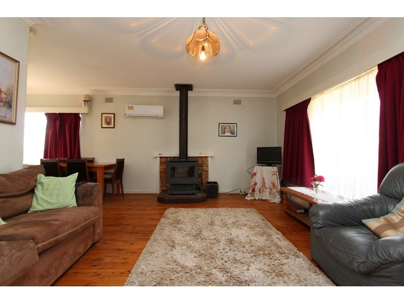 3 Isaacs Street, Bathurst NSW 2795