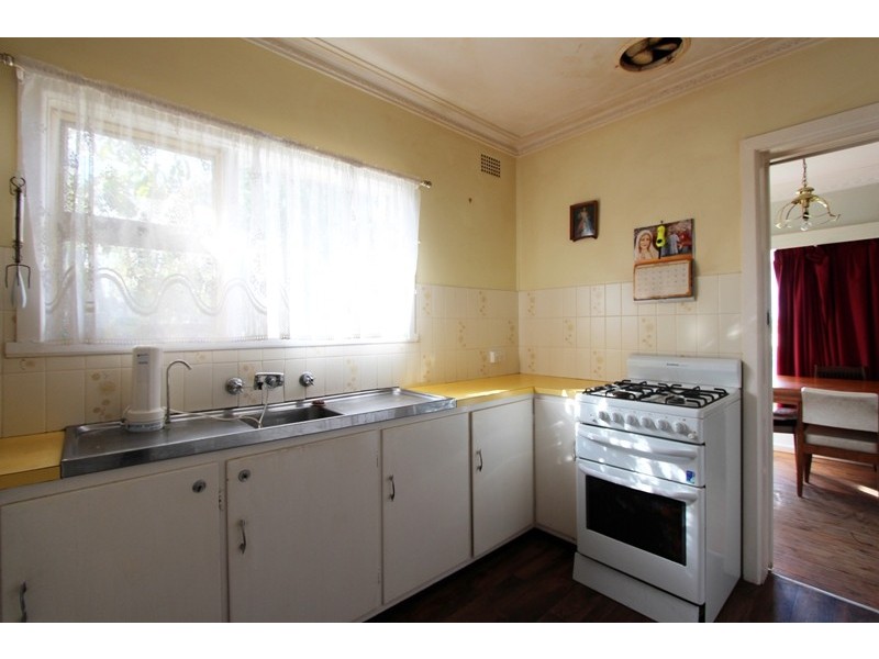 3 Isaacs Street, Bathurst NSW 2795