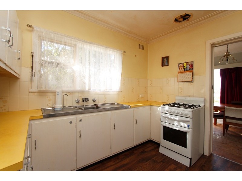 3 Isaacs Street, Bathurst NSW 2795