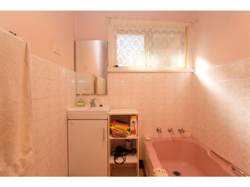 3 Isaacs Street, Bathurst NSW 2795