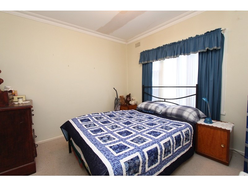 3 Isaacs Street, Bathurst NSW 2795