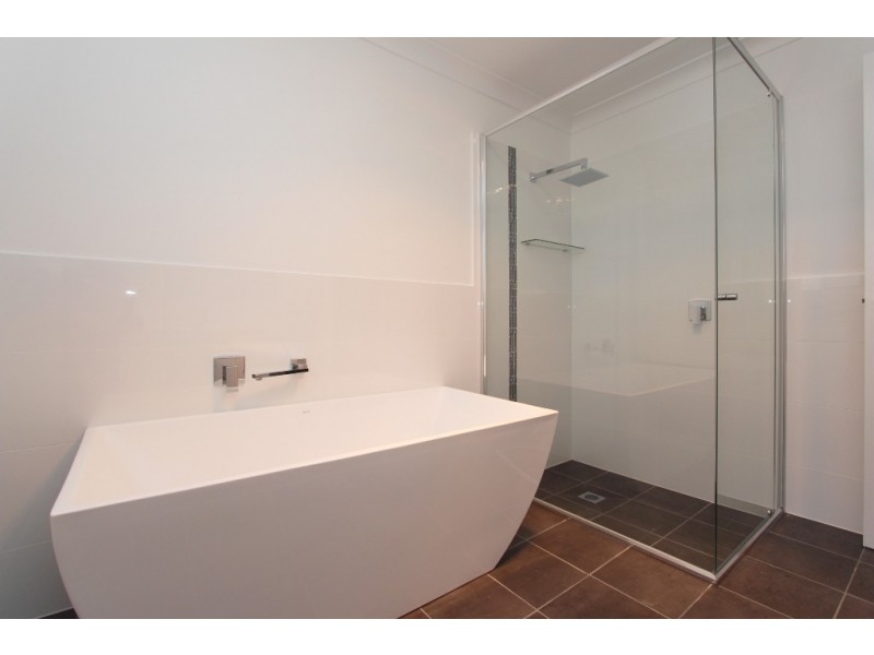 10 Dillon Drive, Kelso NSW 2795