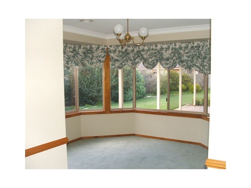 3 Farmgate Dr, Bathurst NSW 2795