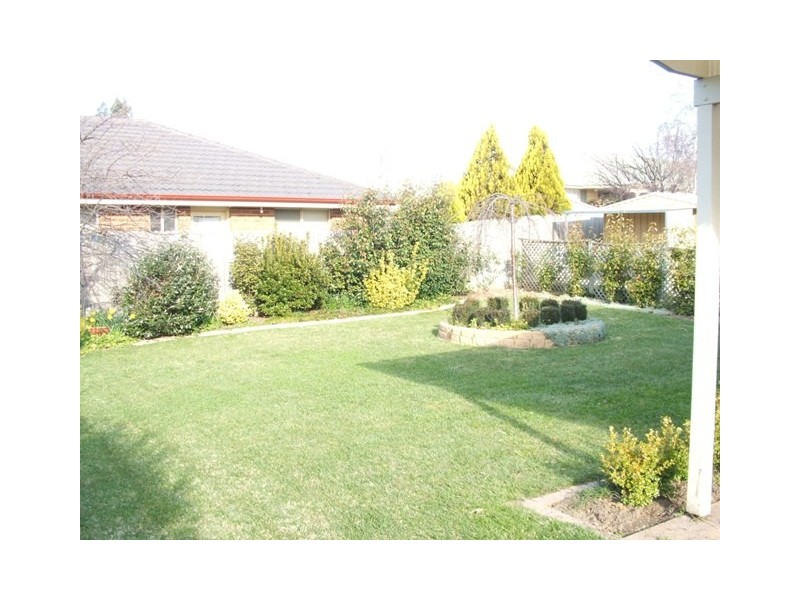 3 Farmgate Dr, Bathurst NSW 2795