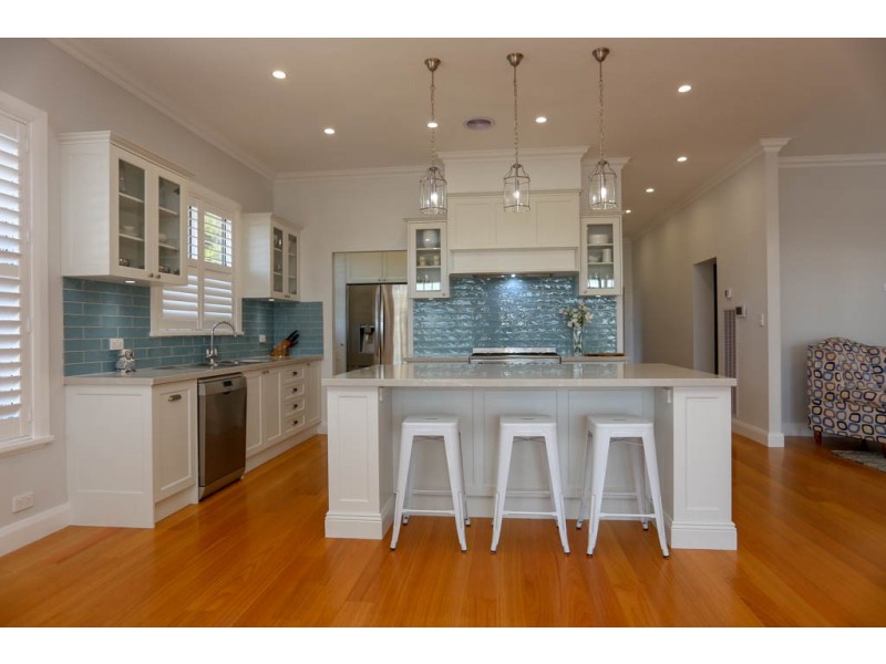 241 Keppel Street, Bathurst NSW 2795