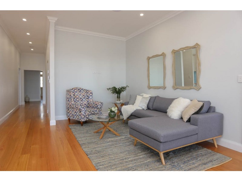 241 Keppel Street, Bathurst NSW 2795