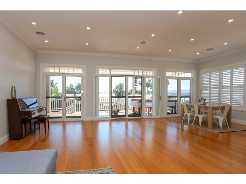 241 Keppel Street, Bathurst NSW 2795