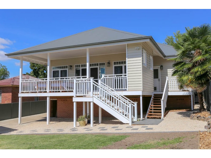 241 Keppel Street, Bathurst NSW 2795