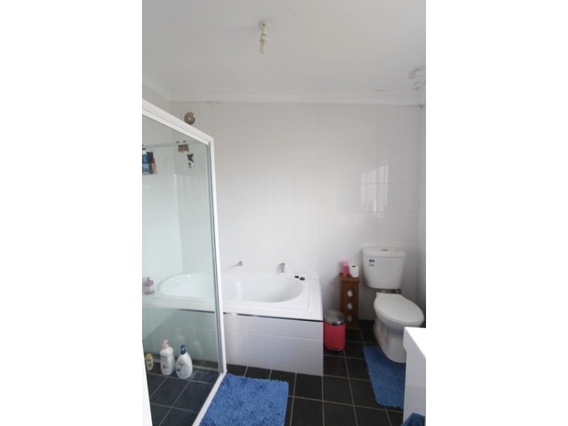 27 Lambert Street, Bathurst NSW 2795