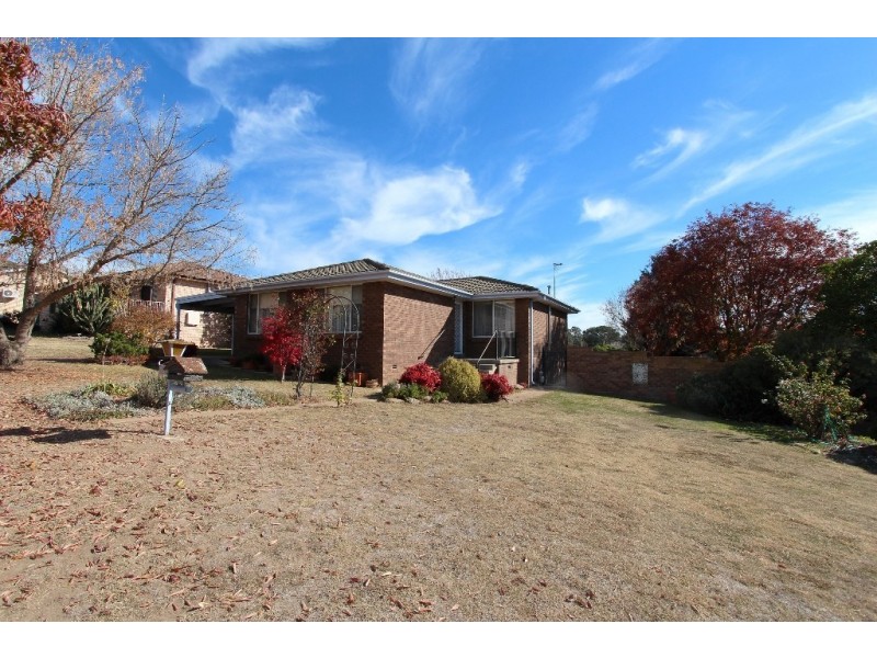 63 College Road, Bathurst NSW 2795