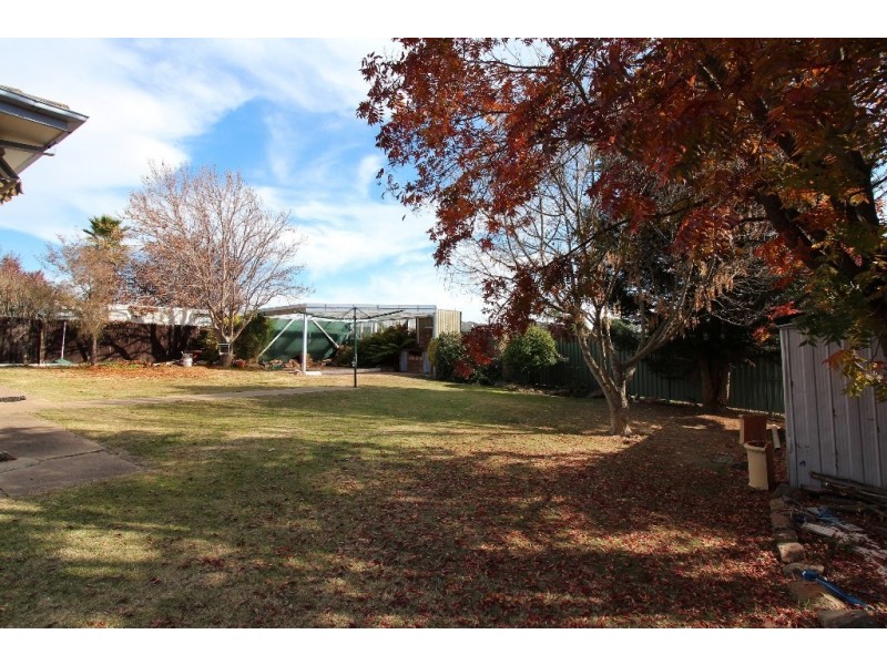 63 College Road, Bathurst NSW 2795