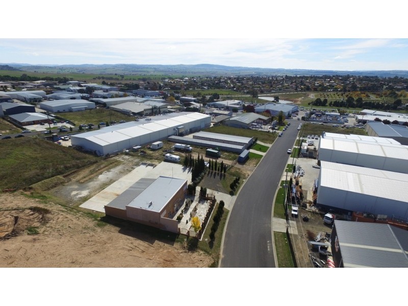 9 Lombard Drive, Bathurst NSW 2795