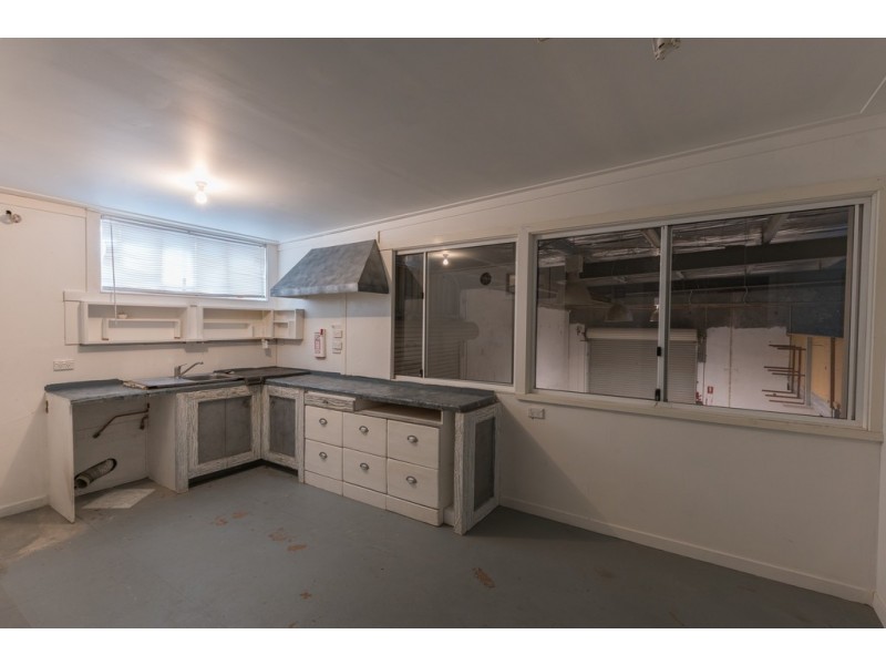 9 Lombard Drive, Bathurst NSW 2795