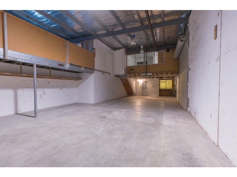 9 Lombard Drive, Bathurst NSW 2795