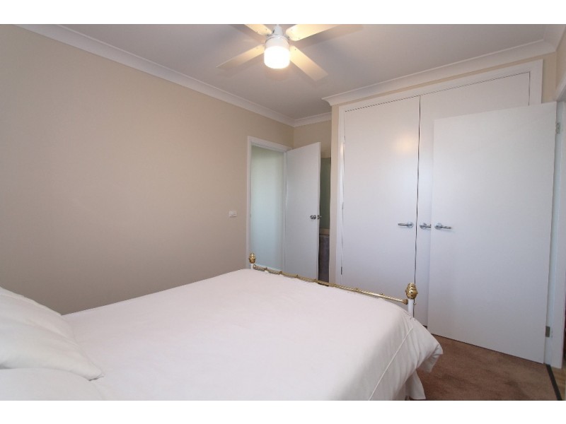 11 Knight Place, Llanarth NSW 2795