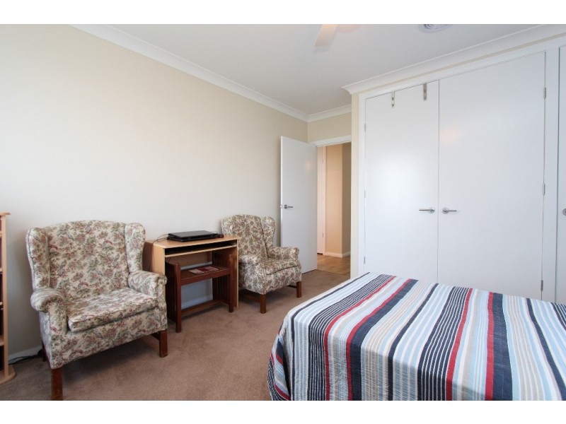 11 Knight Place, Llanarth NSW 2795