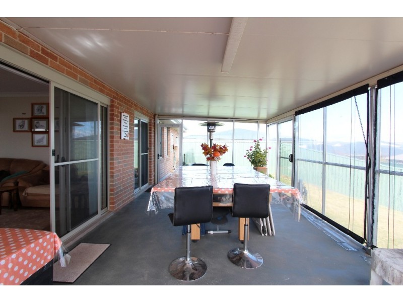 11 Knight Place, Llanarth NSW 2795